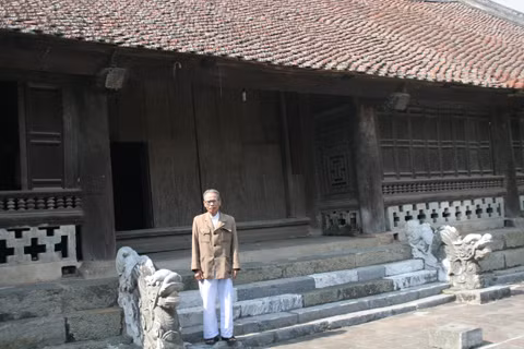 Cụ Hữu gắn bó với đình làng So hơn 20 năm