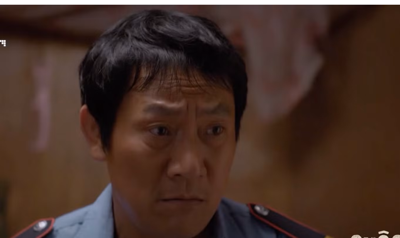 Lưu (NSƯT Hoàng Hải) chán vì công việc quá rảnh rỗi, ngồi quá nhiều. Ảnh: CMH. Lưu (NSƯT Hoàng Hải) chán vì công việc quá rảnh rỗi, ngồi quá nhiều. Ảnh: CMH.