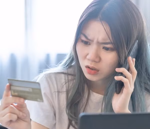 Khi bạn nghe máy là sẽ nhận được nhiều cuộc gọi nữa để kẻ lừa đảo lấy thông tin của bạn. Ảnh minh họa: LBM.