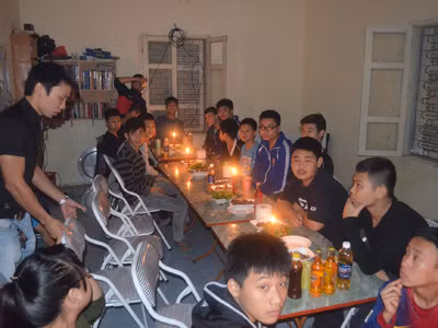 Các em học sinh vui chơi văn nghệ, sinh hoạt tập thể