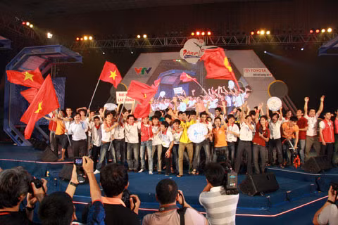 LH-CACTUS 2 vô địch Robocon Việt Nam 2012