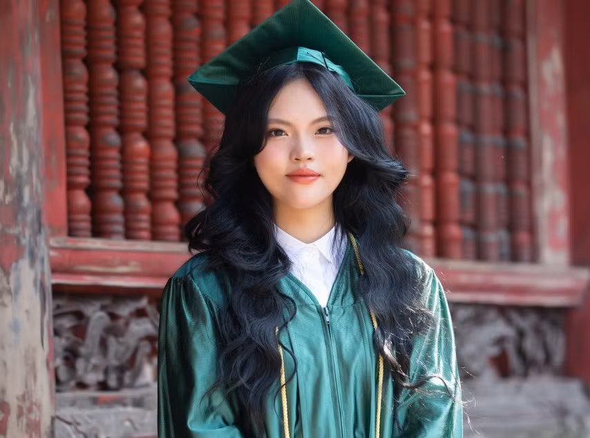 Quỳnh Anh đạt nhiều thành tích xuất sắc trong học tập cũng như hoạt động ngoại khóa. Quỳnh Anh đạt nhiều thành tích xuất sắc trong học tập cũng như hoạt động ngoại khóa.