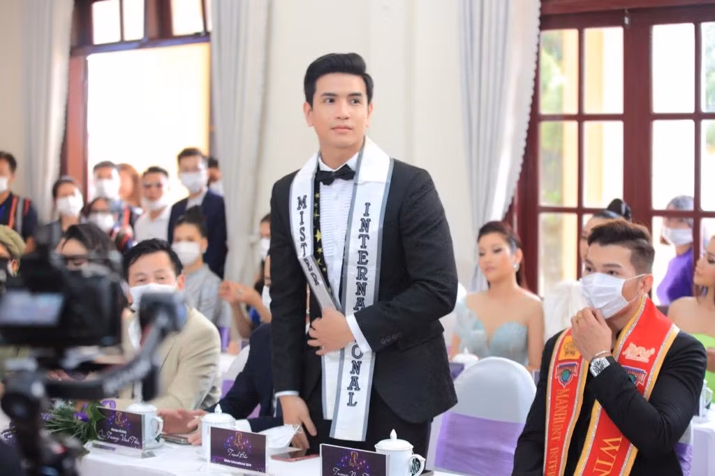Nam vương Quốc tế - Mister International 2018 - Trịnh Bảo