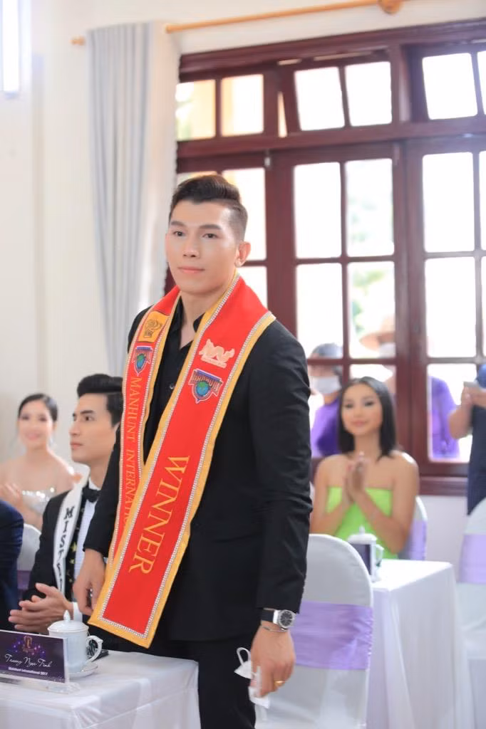 Manhunt International 2017 - Ngọc Tình