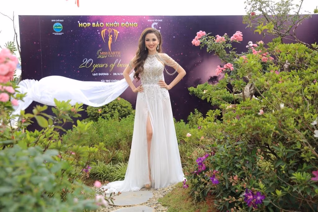 Hoa hậu Diễm Hương