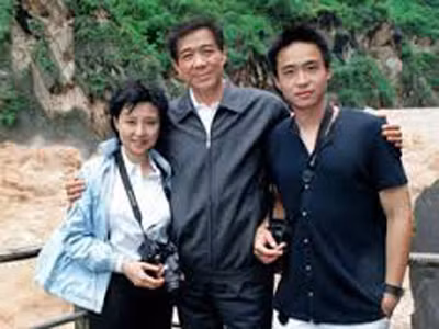 Gia đình Bạc Hy Lai - Cốc Khai Lai