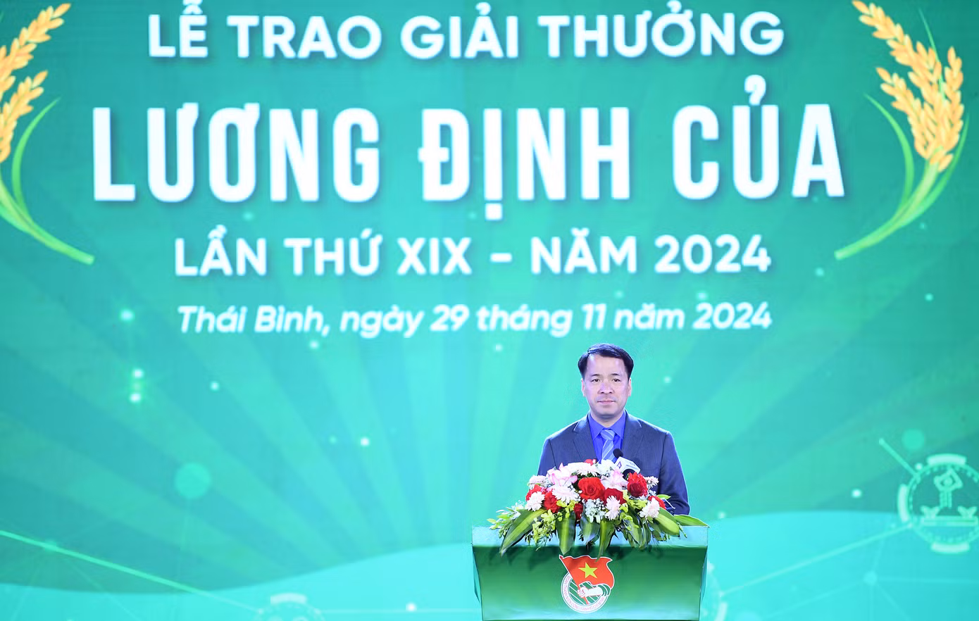 Anh Ngô Văn Cương - Bí thư T.Ư Đoàn phát biểu tại chương trình. Anh Ngô Văn Cương - Bí thư T.Ư Đoàn phát biểu tại chương trình.