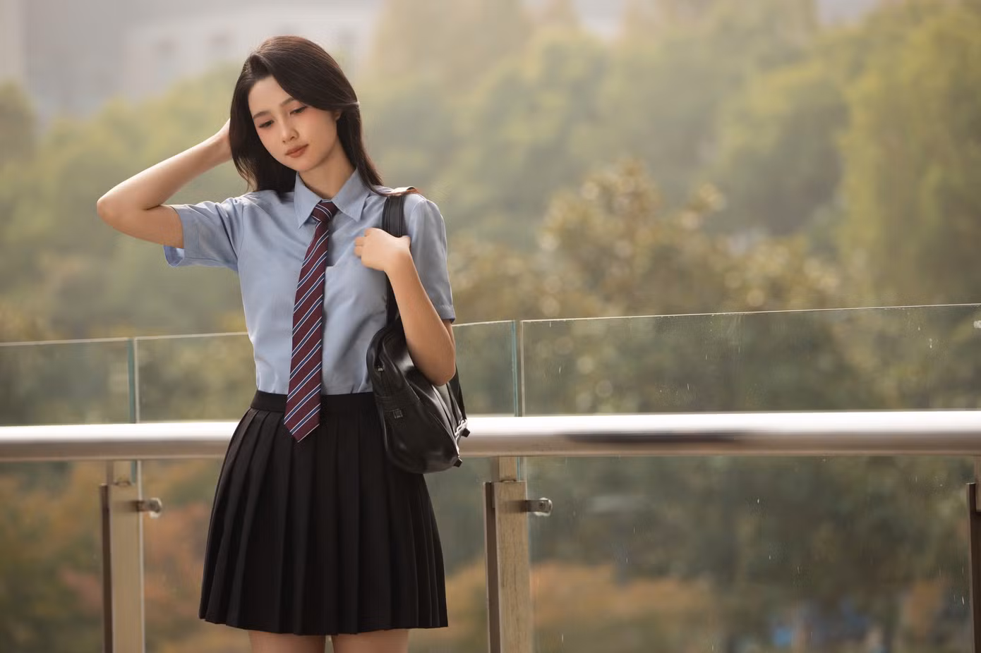 Ngọc Ánh là cựu sinh viên ngành Ngôn ngữ Anh, trường ĐH Ngoại ngữ (ĐHQG Hà Nội).