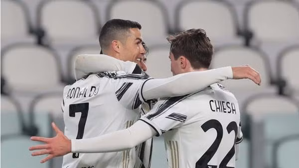 Ronaldo cùng các đồng đội ở Juventus. Ảnh: Emilio Andreoli/ Getty Images.