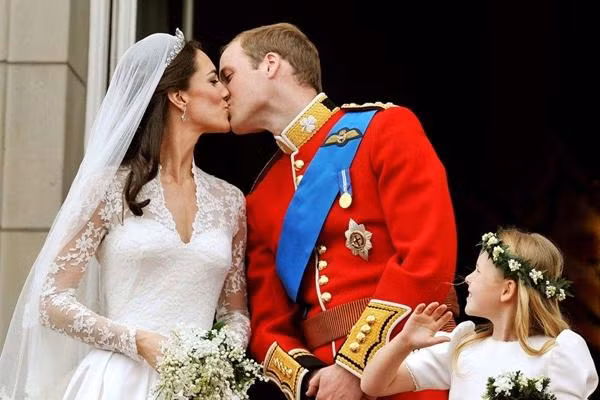 Hôn lễ Hoàng gia đã diễn ra vào 16 năm sau vở kịch kỳ lạ. Ảnh: Getty Images.