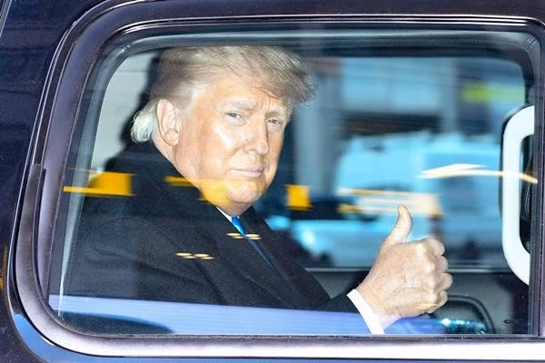 Với các fan của ông Trump, ông không bao giờ là "cựu Tổng thống". Ảnh: James Devaney/ GC Images/ Getty Images.