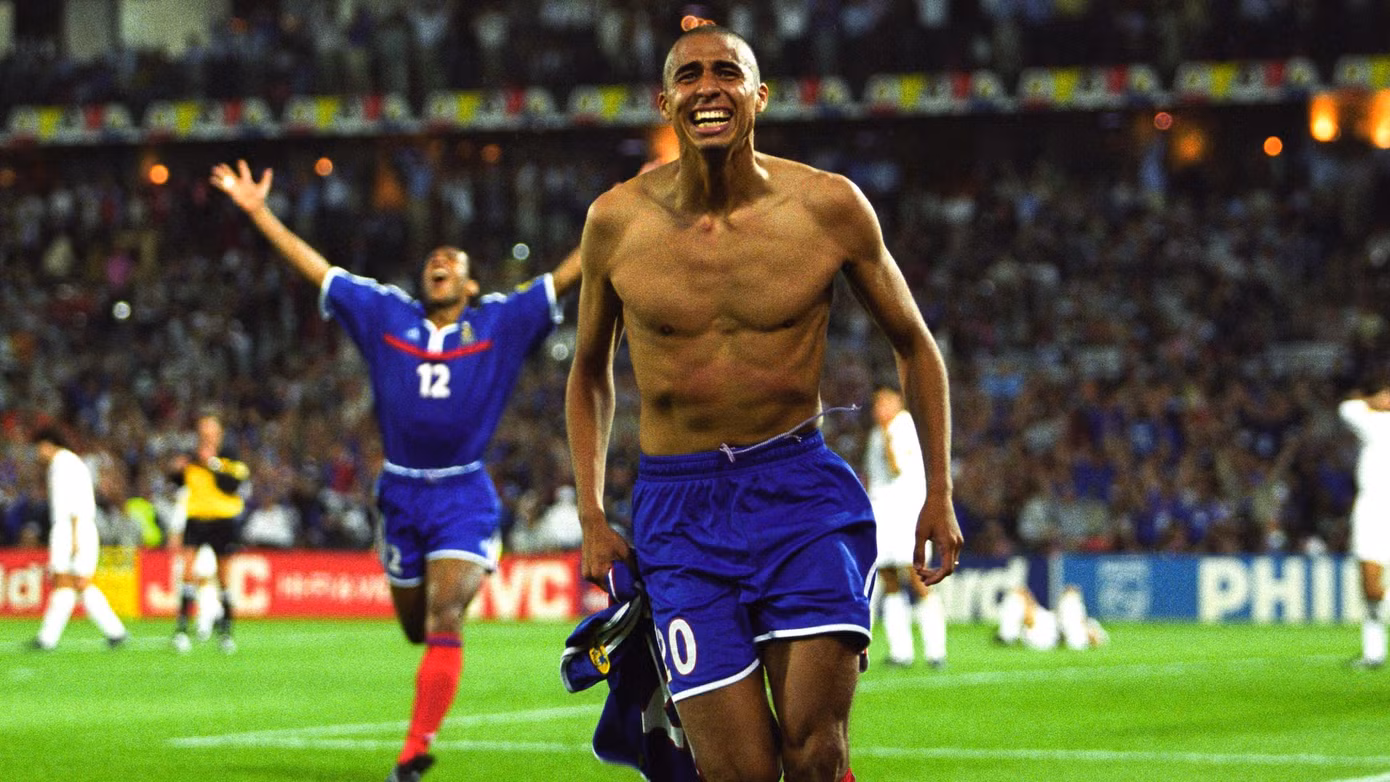 Khoảnh khắc lịch sử của Trezeguet. Khoảnh khắc lịch sử của Trezeguet.