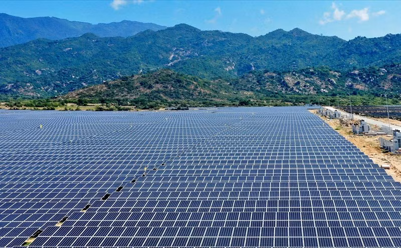 Bộ Công Thương cho rằng, chưa xem xét việc đề xuất bổ sung 47.500 MW điện tái tạo của một doanh nghiệp.