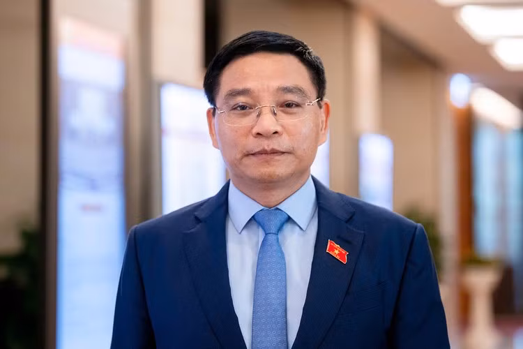 Ông Nguyễn Văn Thắng - Bộ trưởng Bộ Tài chính - đảm nhiệm Chủ tịch Hội đồng Quản lý BHXH. Ông Nguyễn Văn Thắng - Bộ trưởng Bộ Tài chính - đảm nhiệm Chủ tịch Hội đồng Quản lý BHXH.