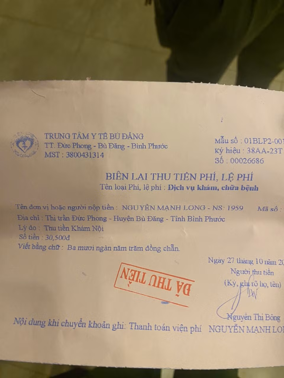 Biên lai thu lệ phí mang tên Nguyễn Mạnh Long Biên lai thu lệ phí mang tên Nguyễn Mạnh Long