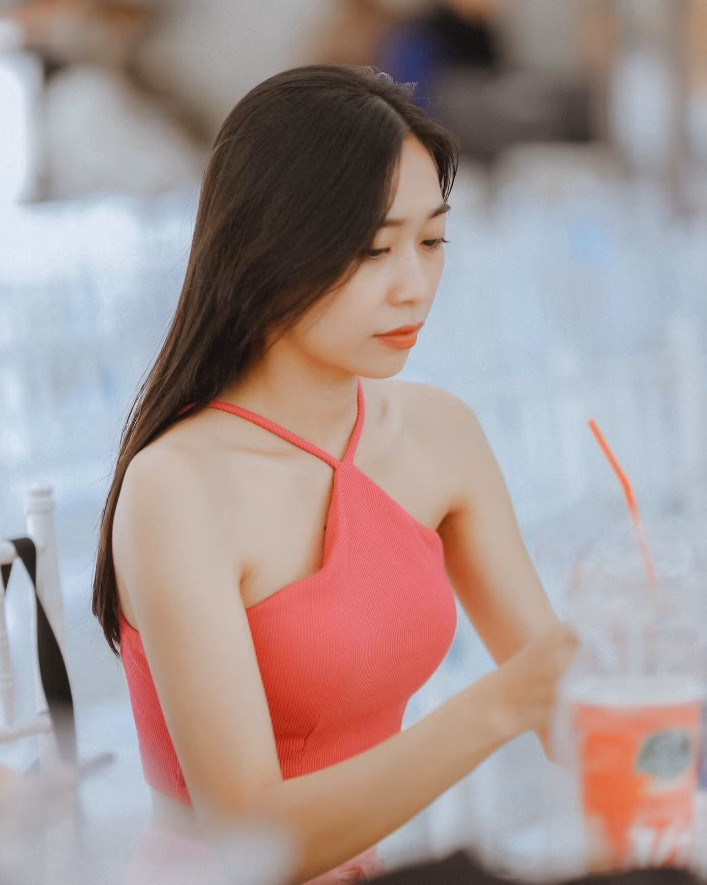 Một số khoảnh khắc dịu dàng, nữ tính của Nguyên Thảo