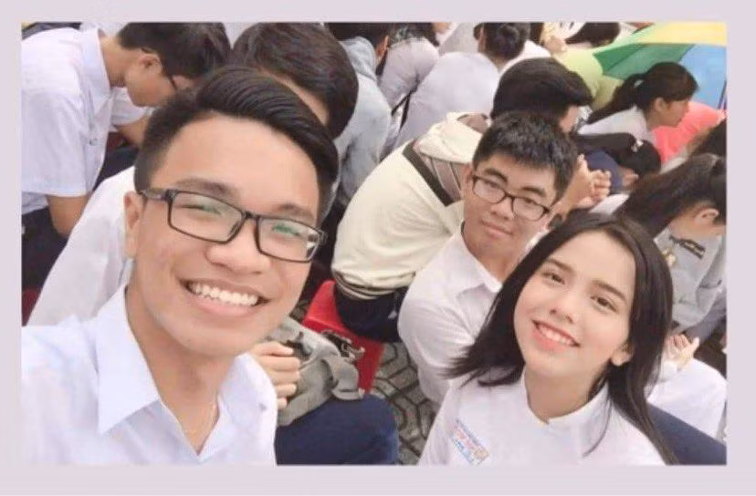 Loạt ảnh tinh nghịch của MiiNa khi còn là học sinh Loạt ảnh tinh nghịch của MiiNa khi còn là học sinh