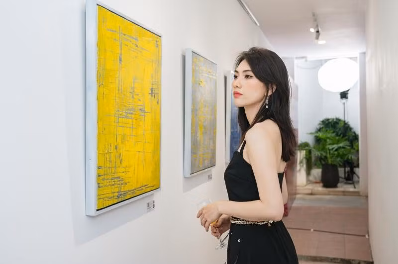 Phương Anh Đào tại triển lãm