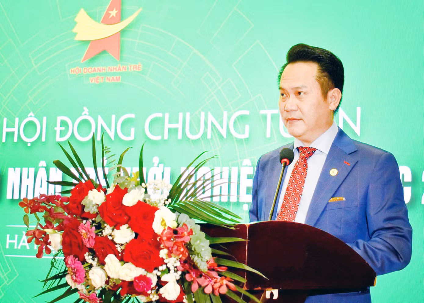 Chủ tịch Hội Doanh nhân trẻ Việt Nam Đặng Hồng Anh phát biểu tại chương trình. Ảnh: BTC
