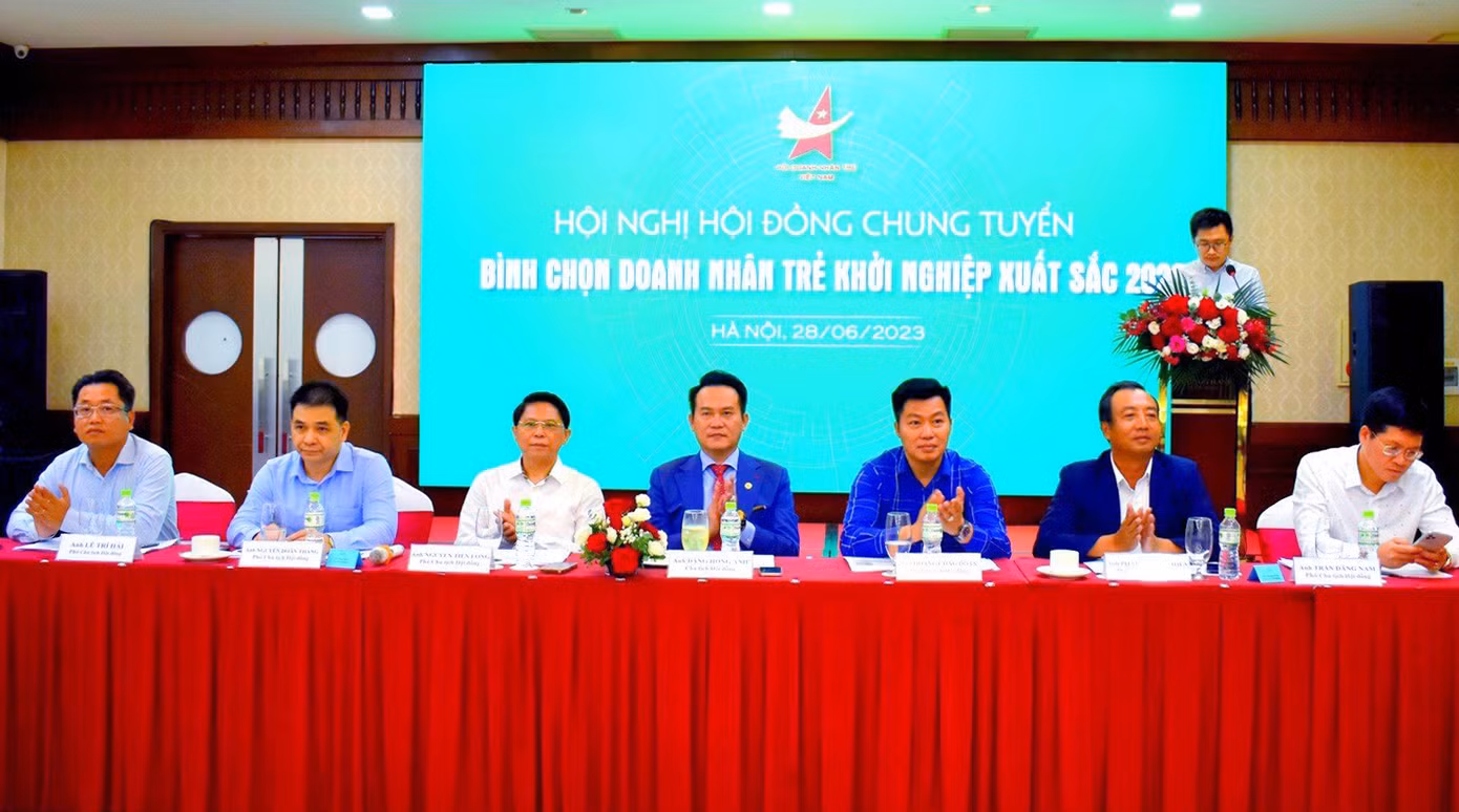 Hội đồng chung tuyển đã xét chọn ra những ứng viên xuất sắc nhất để trao danh hiệu Doanh nhân trẻ khởi nghiệp xuất sắc năm 2023. Ảnh: BTC