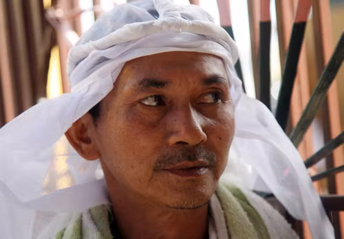 "Không thể tin tai nạn lại ập đến gia đình tôi chóng vánh như thế", ông Trần Phạm Hùng Phong (50 tuổi), con trai thứ bảy của cụ Bê, người thoát chết trong đám cháy nói.