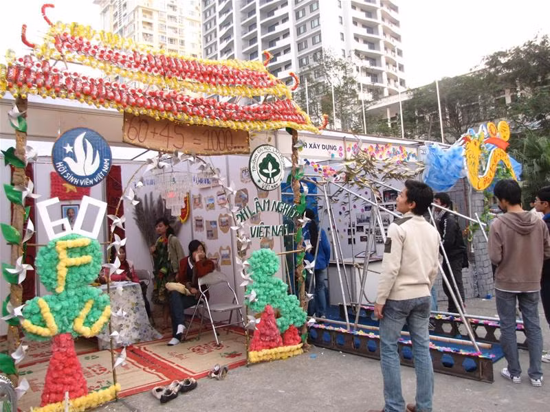 Hội trại "Sức trẻ nghìn năm"