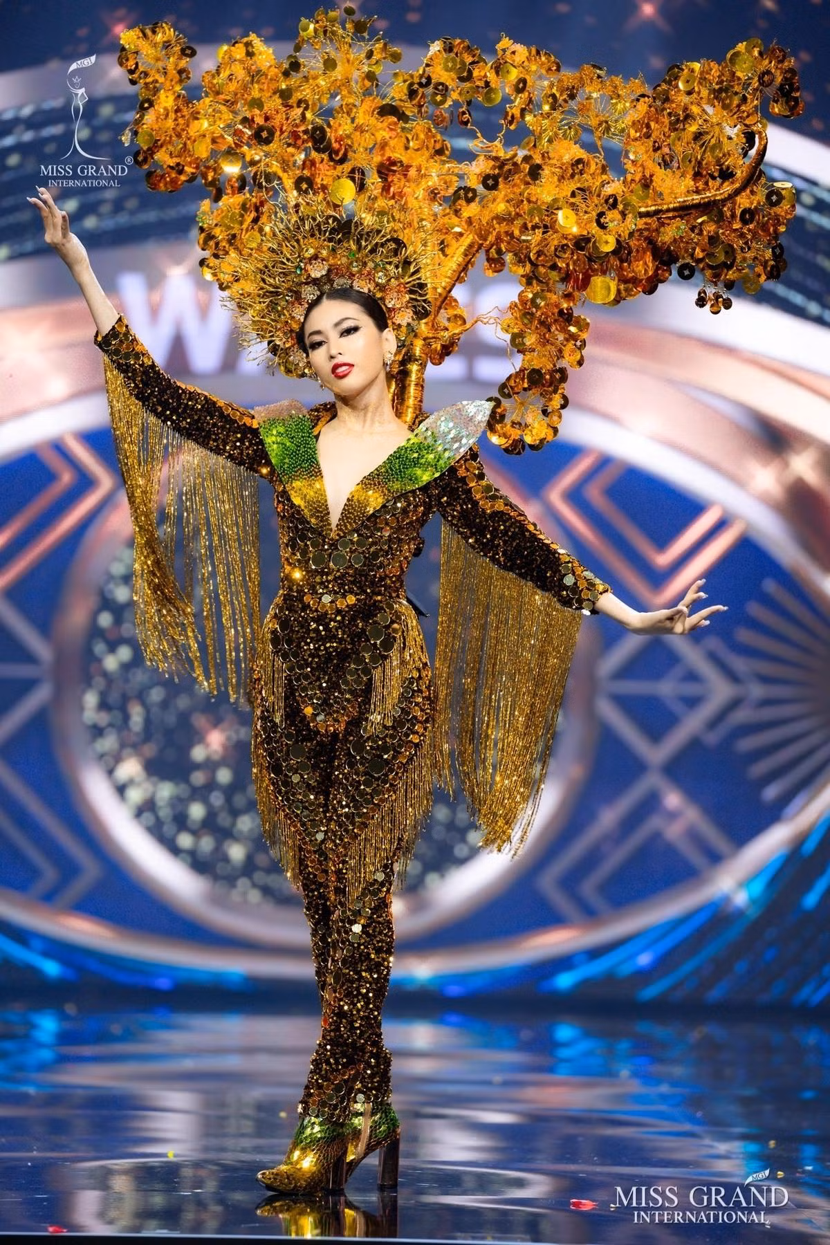 Trang phục dân tộc của Ngọc Thảo tại Miss Grand 2020. Trang phục dân tộc của Ngọc Thảo tại Miss Grand 2020.