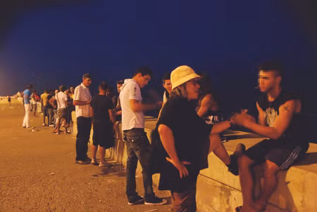 Một góc chợ đồng tính trên đê biển Malecon