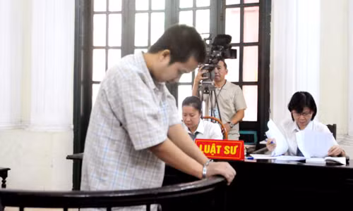 HĐXX cho rằng Hoài tỏ thái độ bất hợp tác