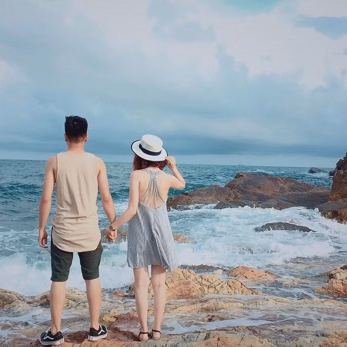 Bạch Long Vỹ được biết đến với bãi biển hoang sơ tuyệt đẹp.