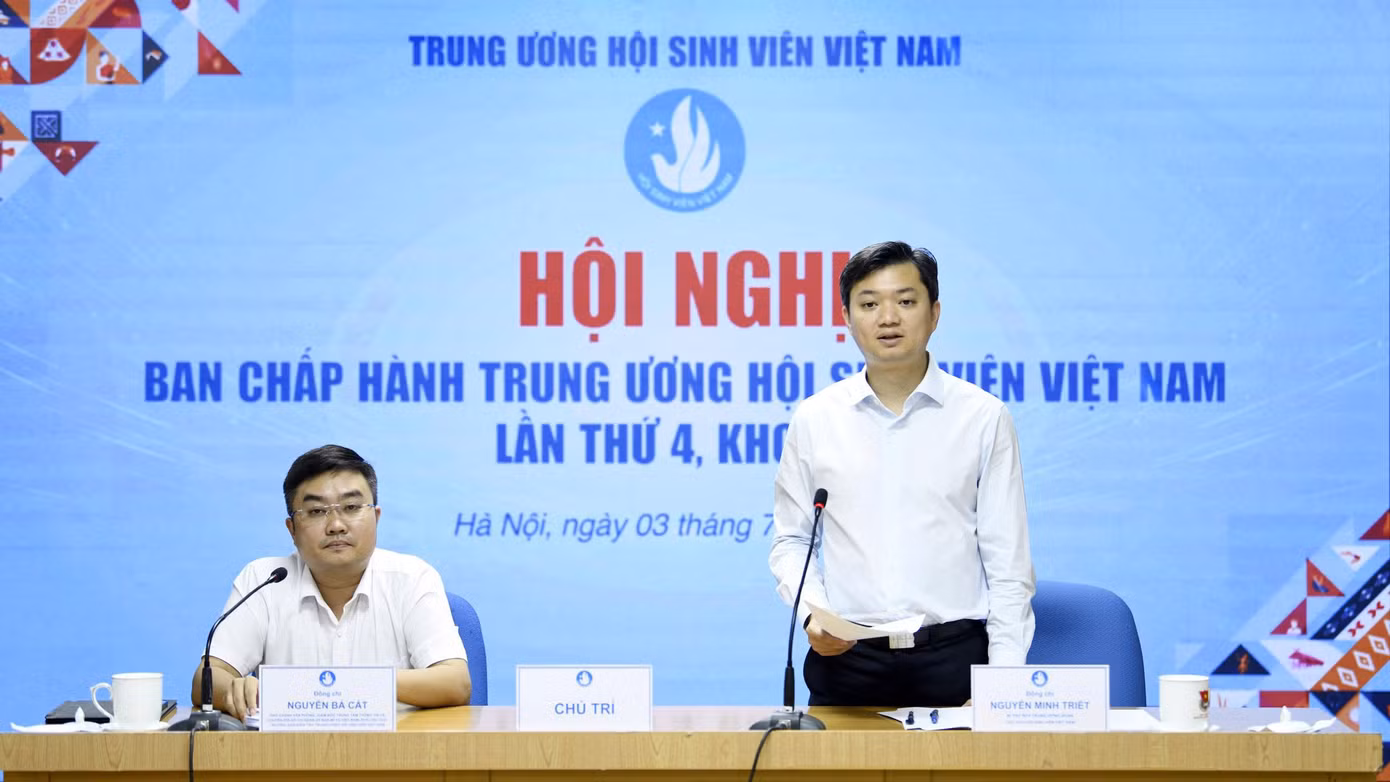 Chiều 3/7, Hội nghị Ban Chấp hành T.Ư Hội Sinh viên Việt Nam lần thứ 4, khóa XI đã diễn ra, với sự chủ trì của anh Nguyễn Minh Triết - Bí thư T.Ư Đoàn, Chủ tịch T.Ư Hội Sinh viên Việt Nam.