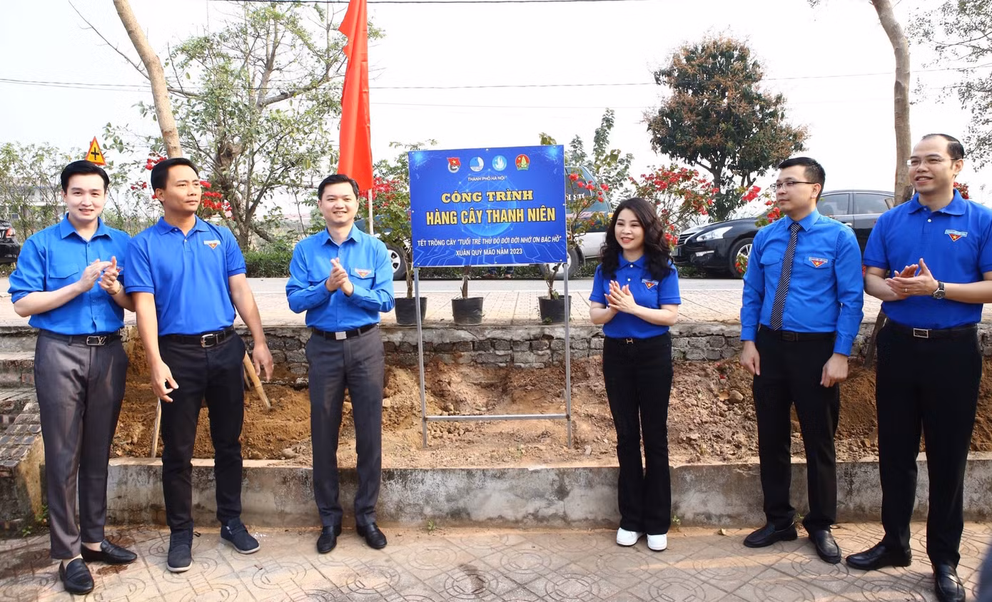 Tháng Thanh niên năm 2023 được Thành Đoàn Hà Nội tổ chức triển khai từ cuối tháng Hai đến hết tháng Ba. Tháng Thanh niên năm 2023 được Thành Đoàn Hà Nội tổ chức triển khai từ cuối tháng Hai đến hết tháng Ba.