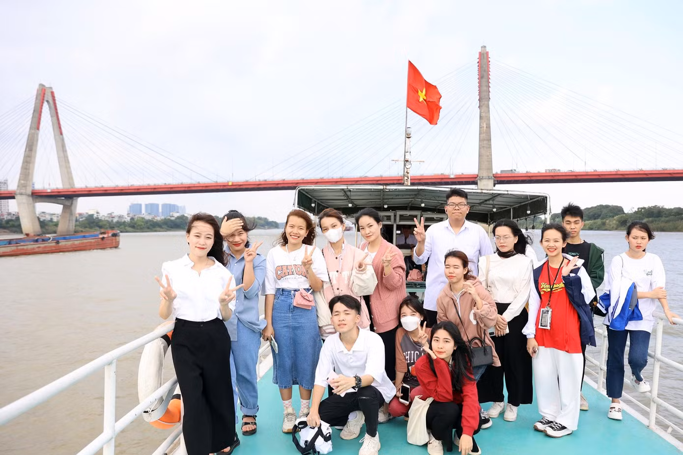 Đây là một trong những hoạt động bên lề nằm trong chương trình "Nâng bước thủ khoa", năm 2022. Ảnh: DƯƠNG TRIỀU