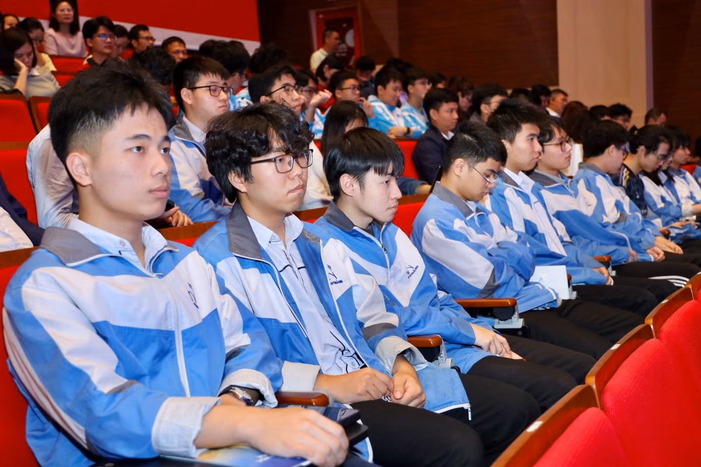 Việt Nam chính thức công bố đội tuyển tham dự Olympic quốc tế và khu vực năm 2025.