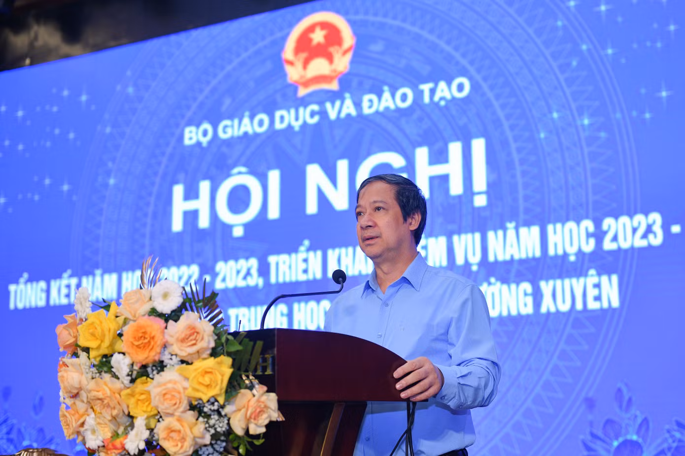 Bộ trưởng Bộ GD - ĐT Nguyễn Kim Sơn.