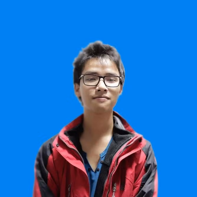 Phạm Huy (trưởng nhóm dự án "Kính mắt thông mình cho người khiếm thị") hiện đang là sinh viên trường ĐH FPT.