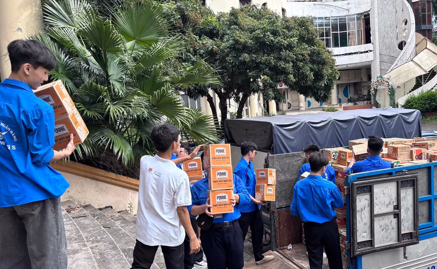 chương trình 'Tiếp sức mùa thi' tại Hà Nội huy động khoảng 3.000 lượt tình nguyện viên.