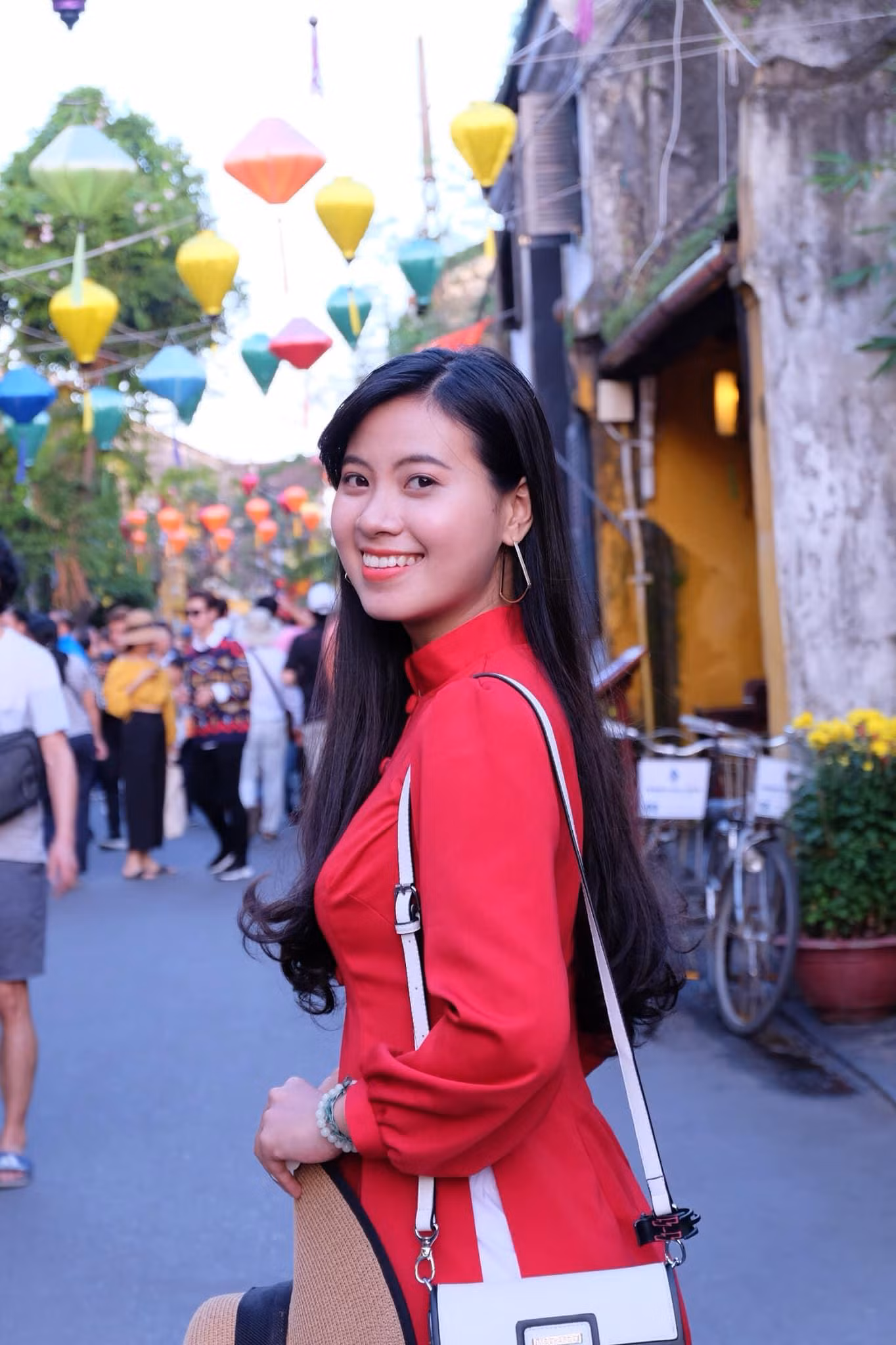 Trong 4 năm học tại Học viện Học viện Hàng không Việt Nam, với 2 năm liên tiếp đạt Danh hiệu "Sinh viên 5 tốt" cấp Khoa và cấp Học viện, học bổng toàn phần du học tại ĐH Hàng không Vũ trụ Hàn Quốc 2018, Giấy khen từ Giám đốc Học viện trong việc cống hiến vào dịp 40 năm Ngày thành lập Học viện Hàng không Việt Nam.