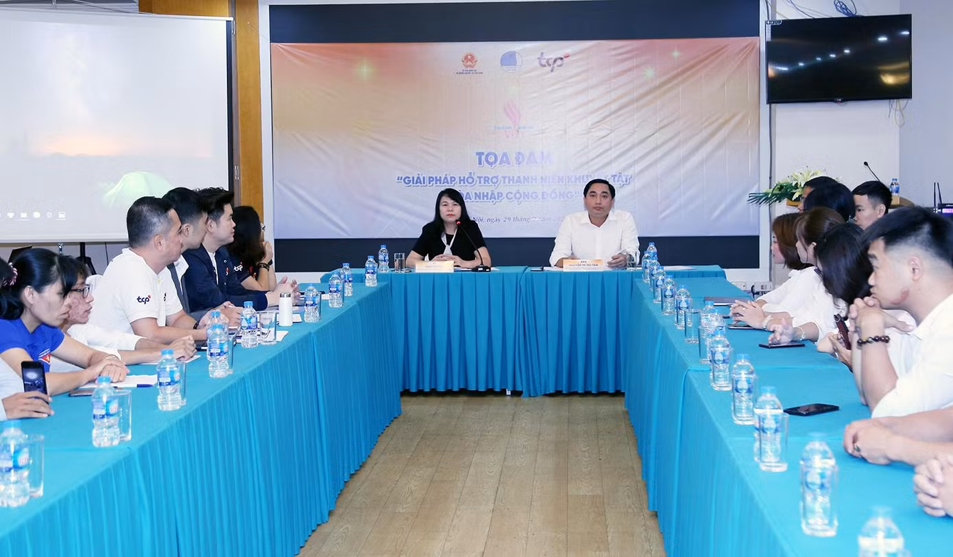Tọa đàm với chủ đề “Giải pháp hỗ trợ thanh niên khuyết tật hòa nhập cộng đồng”.