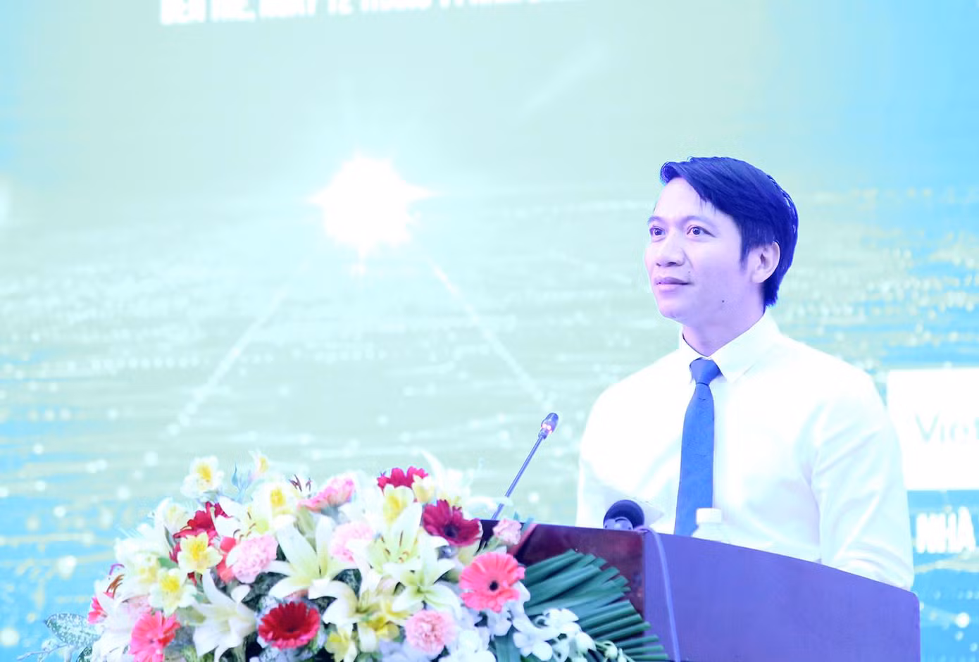 Anh Nguyễn Ngọc Lương - Bí thư thường trực T.Ư Đoàn, Chủ tịch T.Ư Hội LHTN Việt Nam phát biểu tại lễ bế mạc. Ảnh: CÔNG THÀNH Anh Nguyễn Ngọc Lương - Bí thư thường trực T.Ư Đoàn, Chủ tịch T.Ư Hội LHTN Việt Nam phát biểu tại lễ bế mạc. Ảnh: CÔNG THÀNH