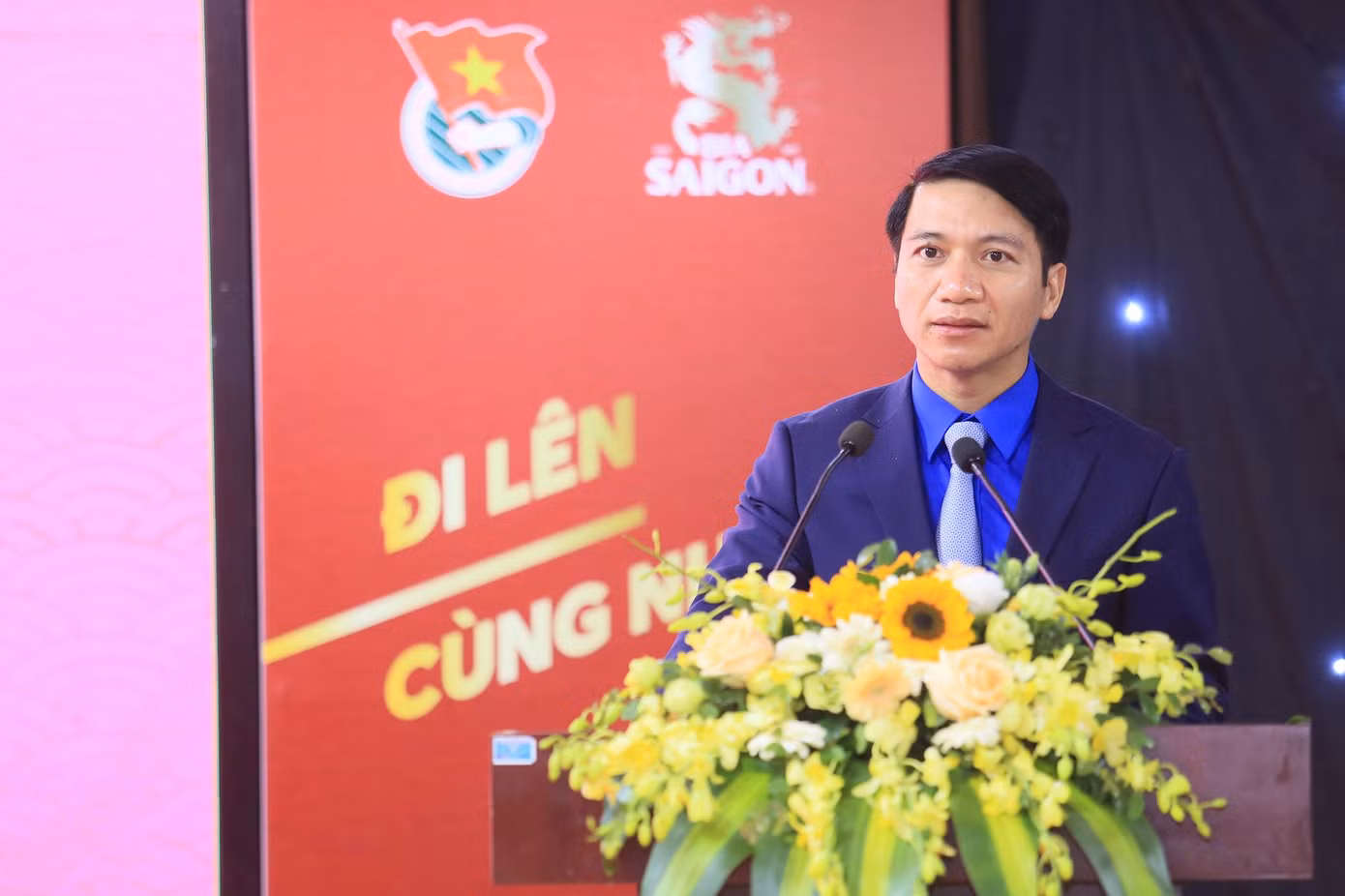 Anh Nguyễn Ngọc Lương, Bí thư T.Ư Đoàn, Chủ tịch T.Ư Hội LHTN Việt Nam phát biểu tại chương trình.