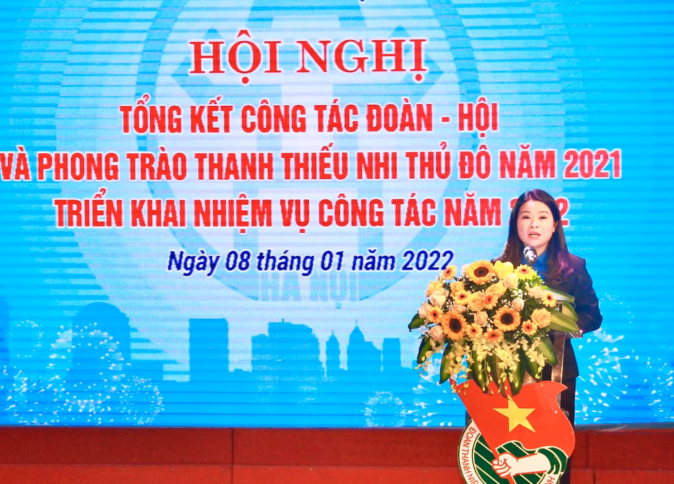 Chị Chu Hồng Minh, Bí thư Thành Đoàn Hà Nội phát biểu tại Hội nghị Tổng kết.