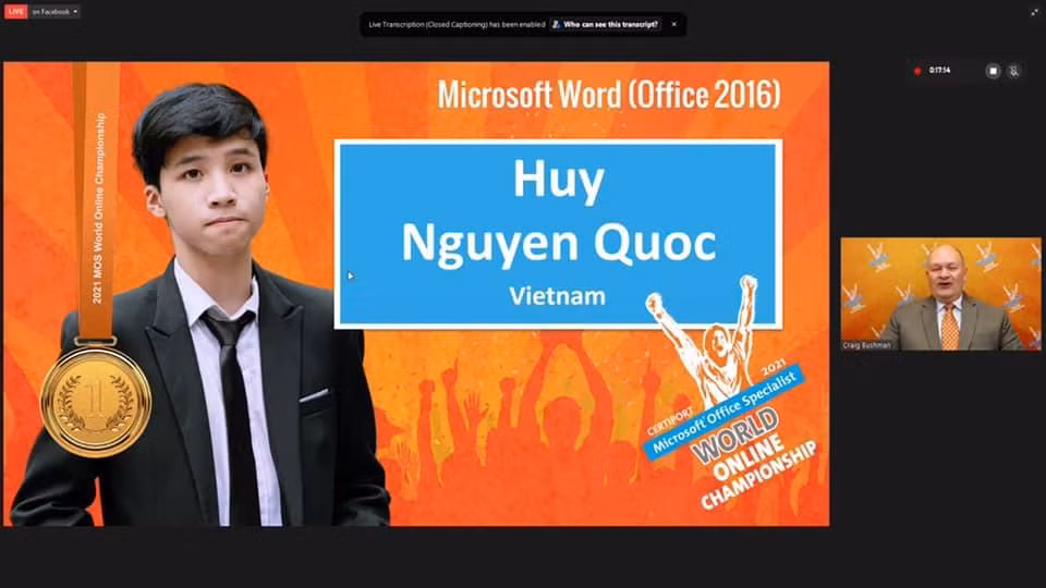 Nguyễn Quốc Huy, lớp 12 trường THCS-THPT Nguyễn Tất Thành(Hà Nội), giành Huy chương Vàng.