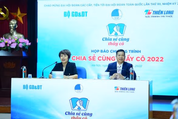 T.Ư Hội LHTN Việt Nam phối hợp với Bộ GD - ĐT và Tập đoàn Thiên Long đã tổ chức Họp báo Chương trình “Chia sẻ cùng thầy cô” năm 2022. T.Ư Hội LHTN Việt Nam phối hợp với Bộ GD - ĐT và Tập đoàn Thiên Long đã tổ chức Họp báo Chương trình “Chia sẻ cùng thầy cô” năm 2022.