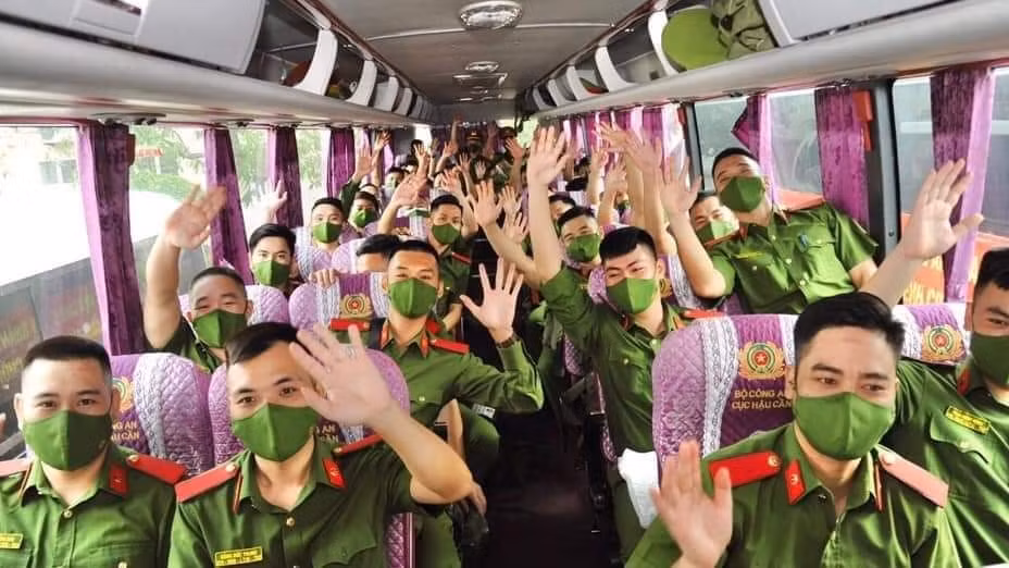 Cán bộ, học viên tăng cường hướng về miền Nam thân yêu, chung tay phòng chống dịch COVID-19. Cán bộ, học viên tăng cường hướng về miền Nam thân yêu, chung tay phòng chống dịch COVID-19.