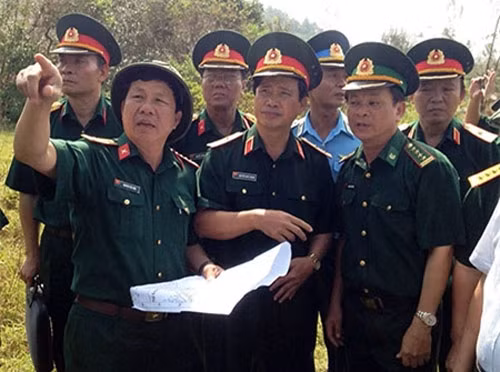 Đoàn đã làm việc với ông Võ Điện Biên, con trai Đại tướng Võ Nguyên Giáp, đại diện UBND tỉnh Quảng Bình, Bộ Giao thông vận tải và các lực lượng khác về việc đẩy nhanh tiến độ thực hiện công tác chuẩn bị cho Lễ an táng sẽ diễn ra ngày 13/10