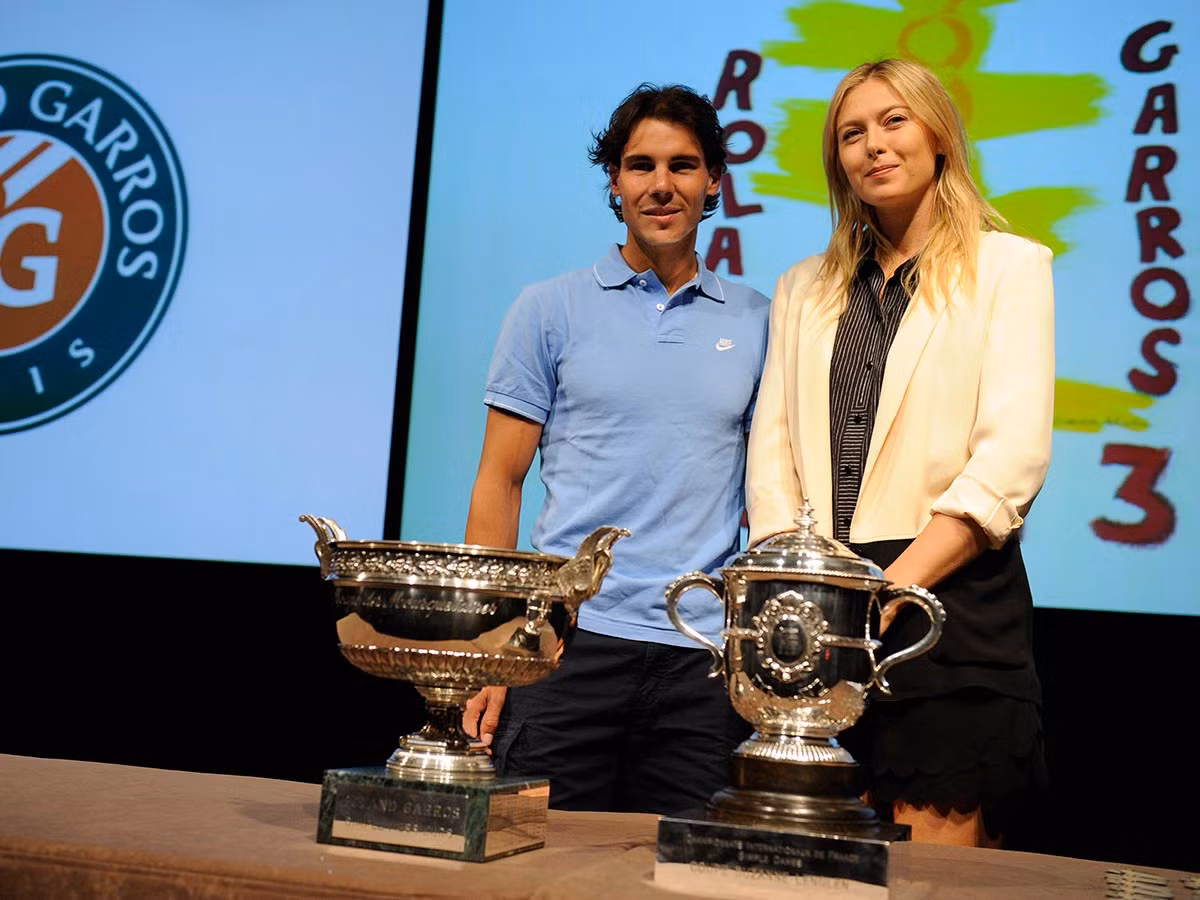 Rafael Nadal và Maria Sharapova chuẩn bị cho cuộc chiến bảo vệ danh hiệu vô địch. Rafael Nadal và Maria Sharapova chuẩn bị cho cuộc chiến bảo vệ danh hiệu vô địch