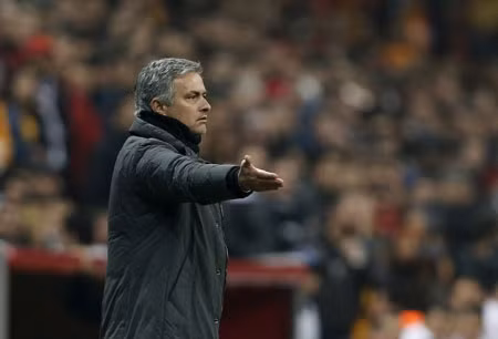Jose Mourinho không còn duy trì được một cỗ máy hủy diệt tại Bernabeu nhưng may mắn là ông vẫn còn C.Ronaldo. Jose Mourinho không còn duy trì được một cỗ máy hủy diệt tại Bernabeu nhưng may mắn là ông vẫn còn C.Ronaldo