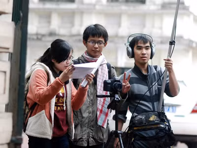 Một nhóm làm phim đang tác nghiệp trong dự án Chúng ta làm phim Movie Marathon 3