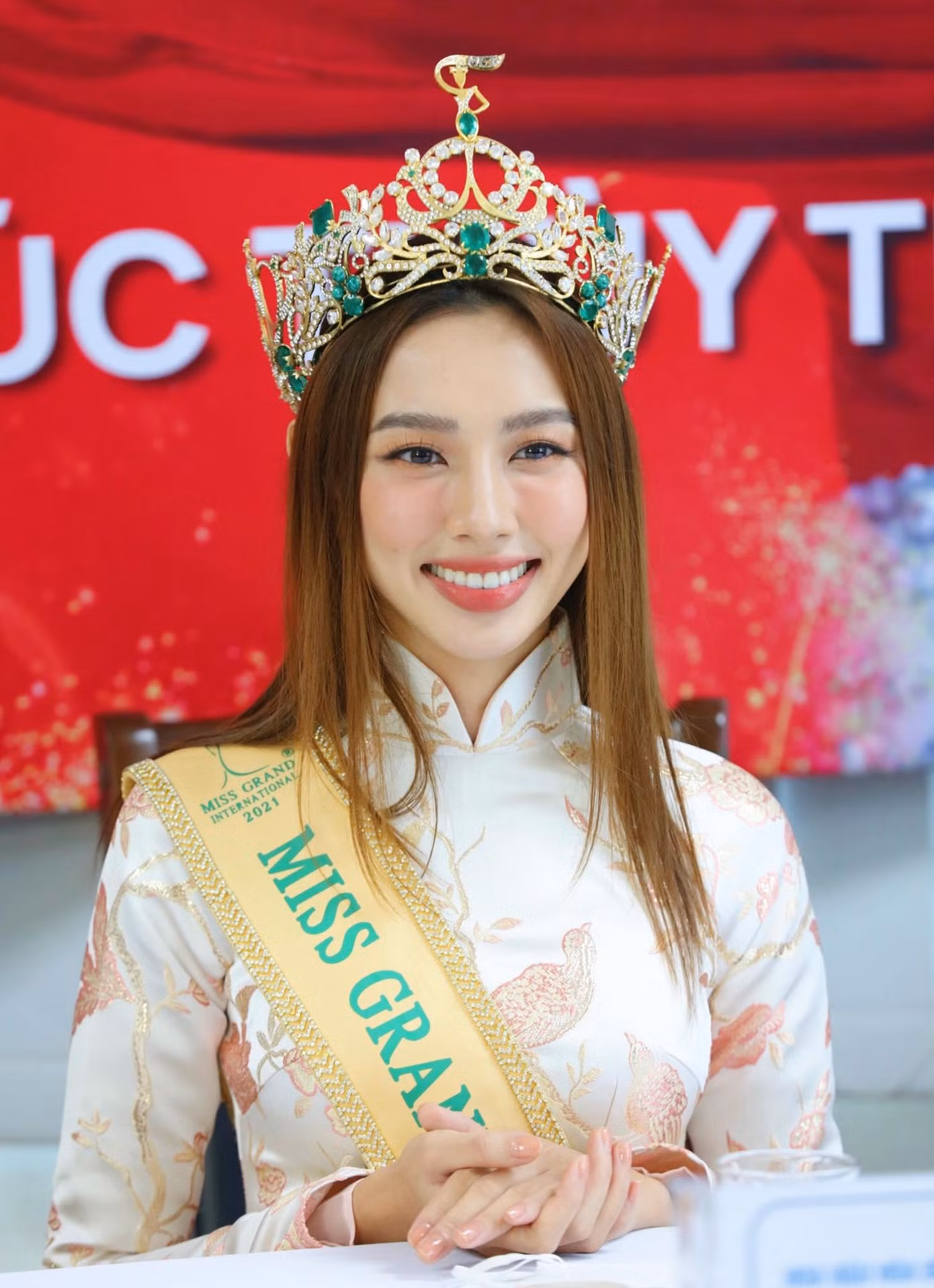 Thuỳ Tiên tiết lộ, cô sẽ ở Việt Nam hơn một tháng rồi sau đó tiếp tục trở lại Thái Lan để hoàn thành sứ mệnh của mình. Thuỳ Tiên tiết lộ, cô sẽ ở Việt Nam hơn một tháng rồi sau đó tiếp tục trở lại Thái Lan để hoàn thành sứ mệnh của mình.